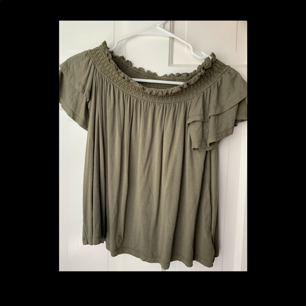 off the shoulder shirt